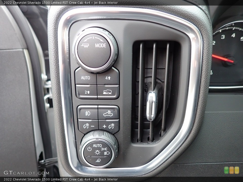 Jet Black Interior Controls for the 2022 Chevrolet Silverado 1500 Limited RST Crew Cab 4x4 #143989248
