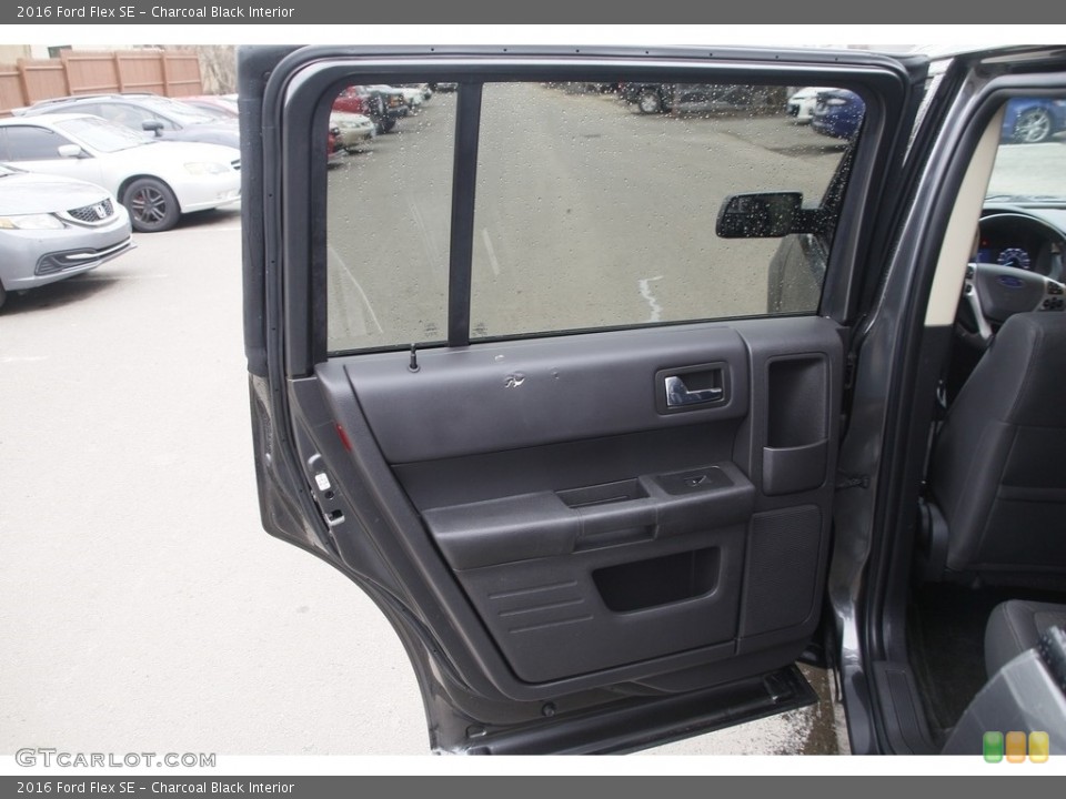 Charcoal Black Interior Door Panel for the 2016 Ford Flex SE #144004578