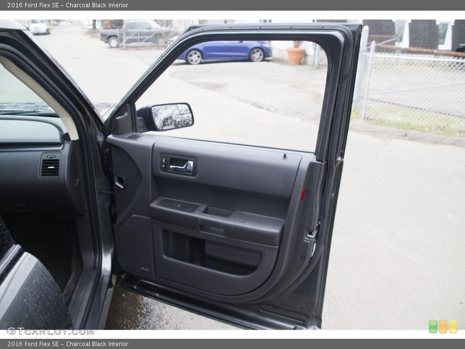 Charcoal Black Interior Door Panel for the 2016 Ford Flex SE #144004671