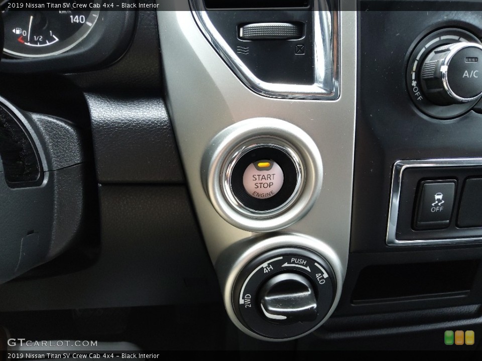 Black Interior Controls for the 2019 Nissan Titan SV Crew Cab 4x4 #144006132