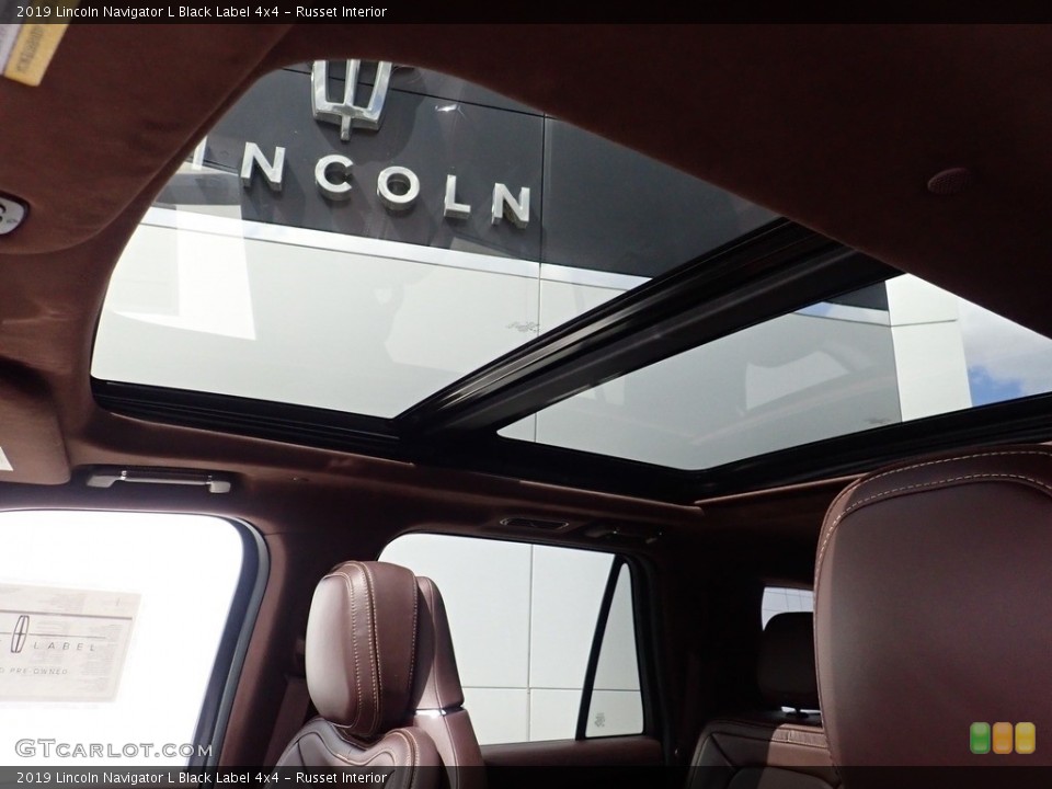 Russet Interior Sunroof for the 2019 Lincoln Navigator L Black Label 4x4 #144007096