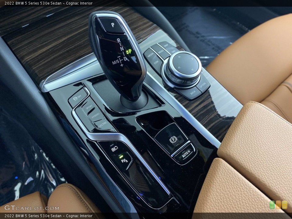 Cognac Interior Transmission for the 2022 BMW 5 Series 530e Sedan #144008478