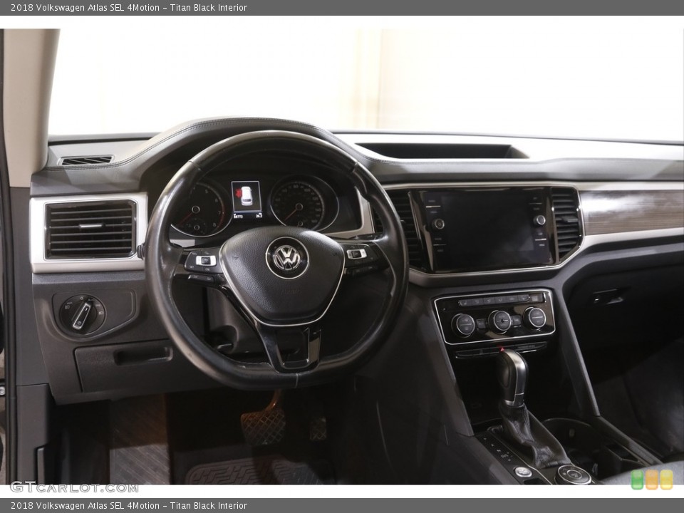Titan Black Interior Dashboard for the 2018 Volkswagen Atlas SEL 4Motion #144010965