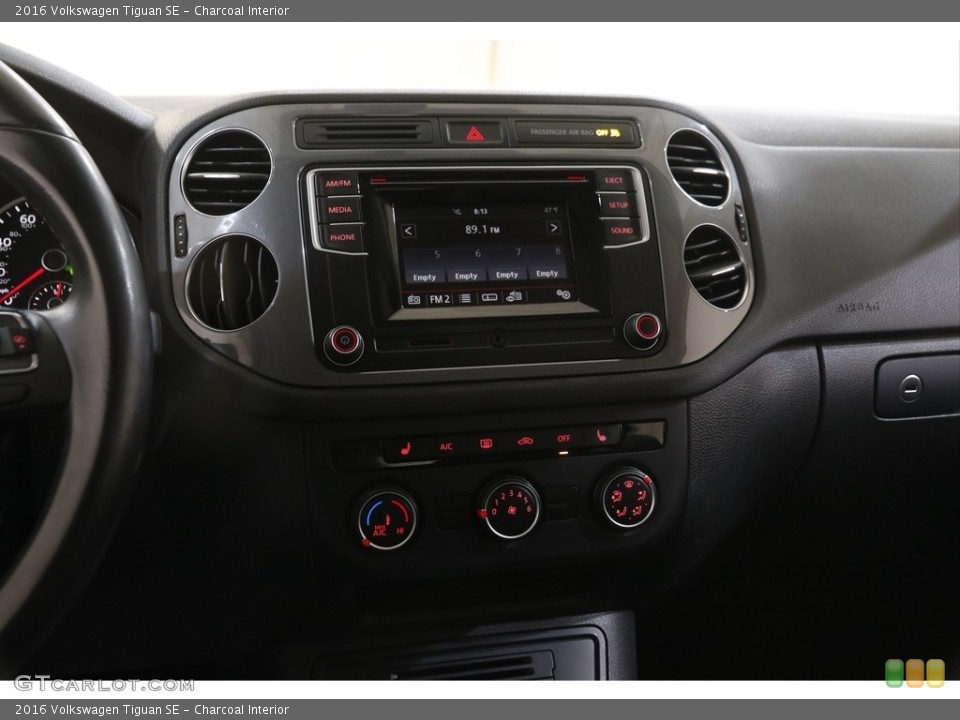 Charcoal Interior Controls for the 2016 Volkswagen Tiguan SE #144030991