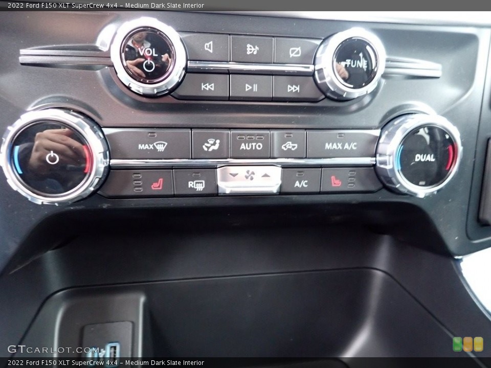 Medium Dark Slate Interior Controls for the 2022 Ford F150 XLT SuperCrew 4x4 #144037117