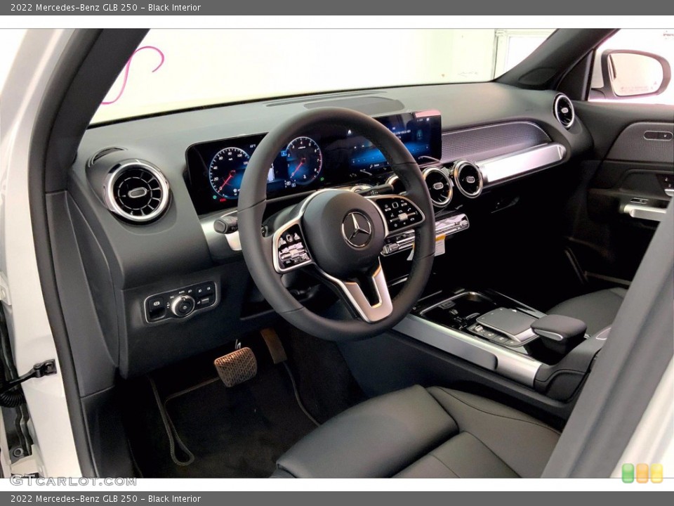 Black 2022 Mercedes-Benz GLB Interiors