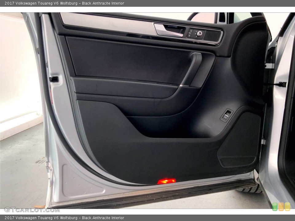 Black Anthracite Interior Door Panel for the 2017 Volkswagen Touareg V6 Wolfsburg #144043036