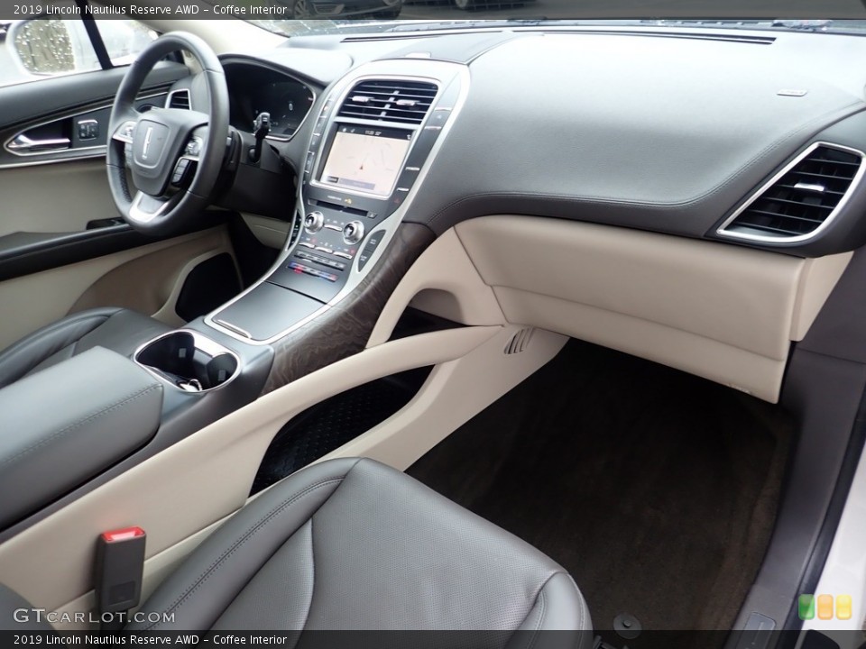 Coffee Interior Photo for the 2019 Lincoln Nautilus Reserve AWD #144047375