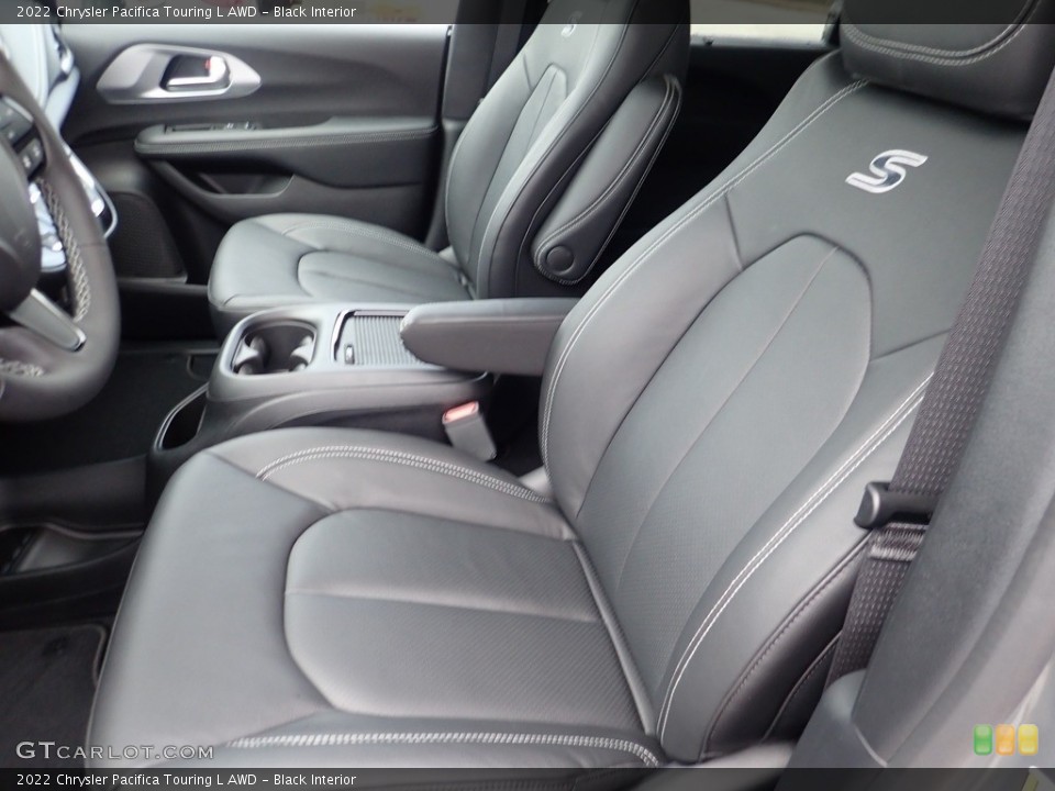 Black Interior Front Seat for the 2022 Chrysler Pacifica Touring L AWD #144051644