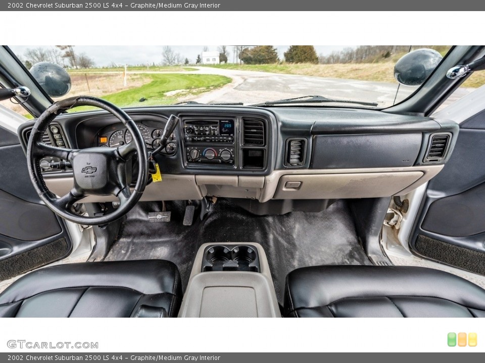 Graphite/Medium Gray Interior Dashboard for the 2002 Chevrolet Suburban 2500 LS 4x4 #144066024