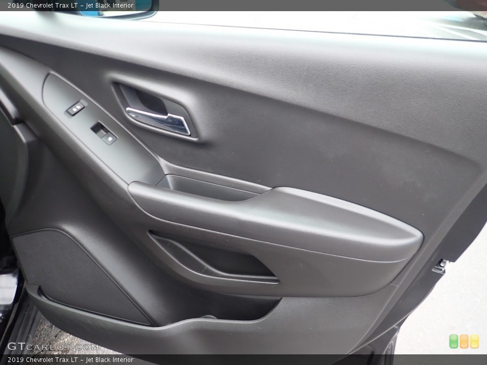 Jet Black Interior Door Panel for the 2019 Chevrolet Trax LT #144074549