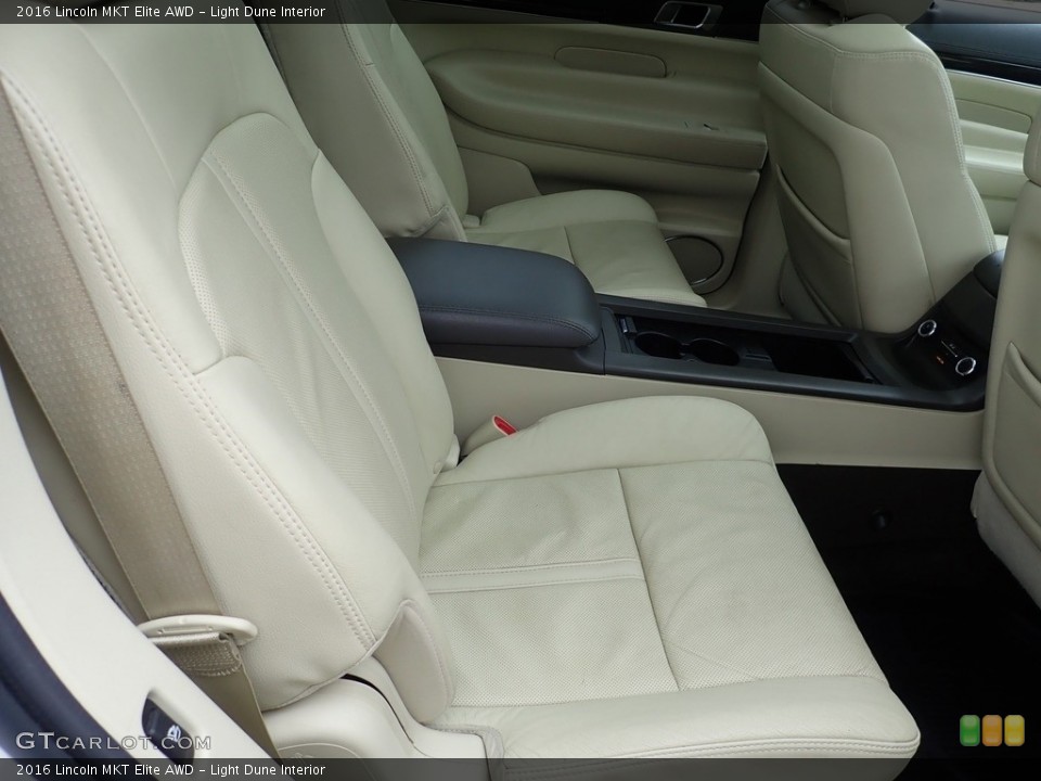 Light Dune Interior Rear Seat for the 2016 Lincoln MKT Elite AWD #144087020