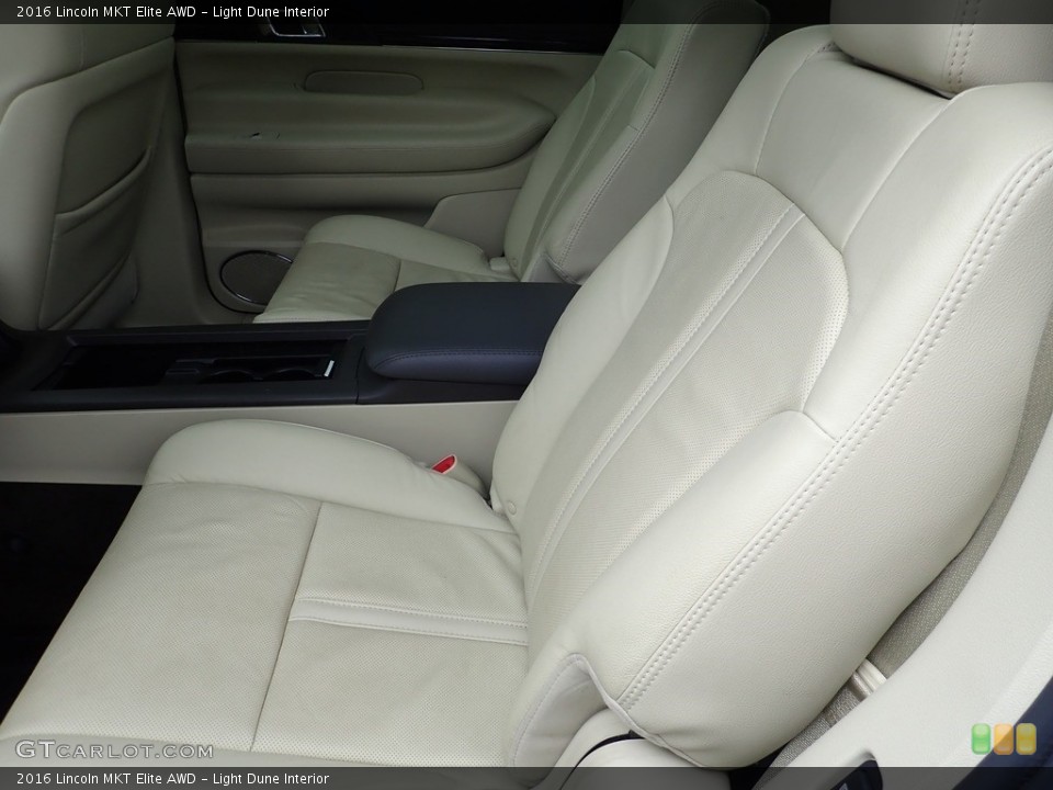 Light Dune Interior Rear Seat for the 2016 Lincoln MKT Elite AWD #144087065