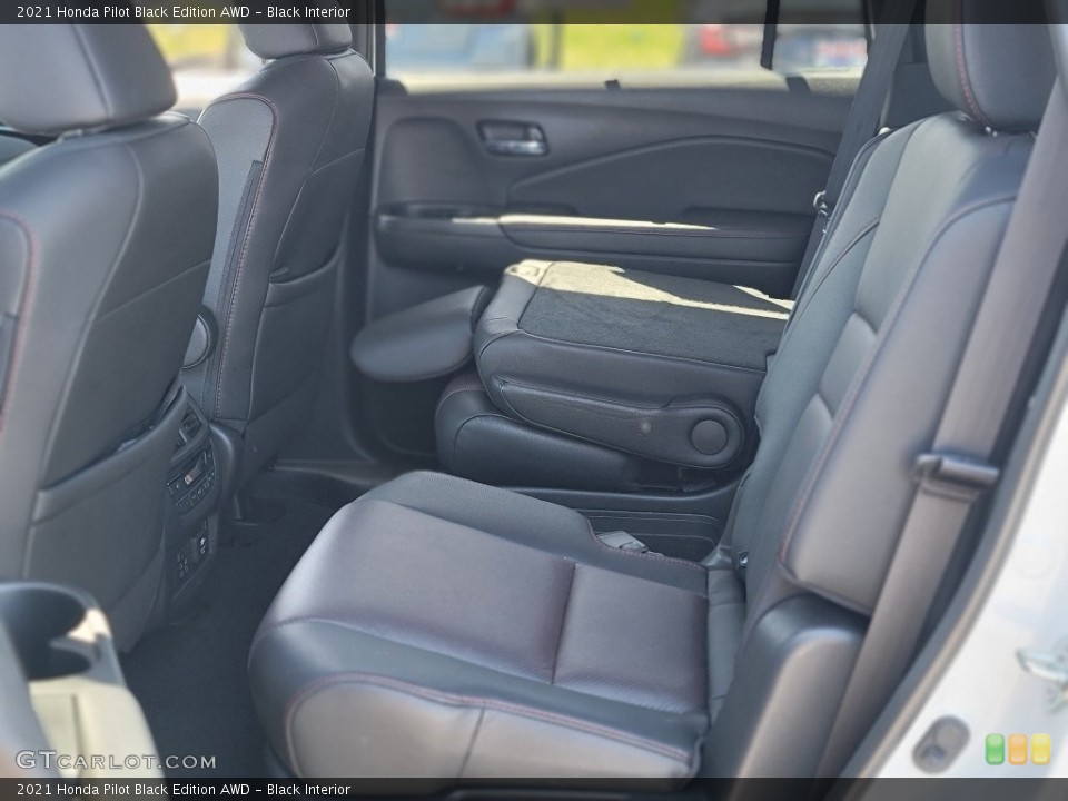 Black Interior Rear Seat for the 2021 Honda Pilot Black Edition AWD #144096746