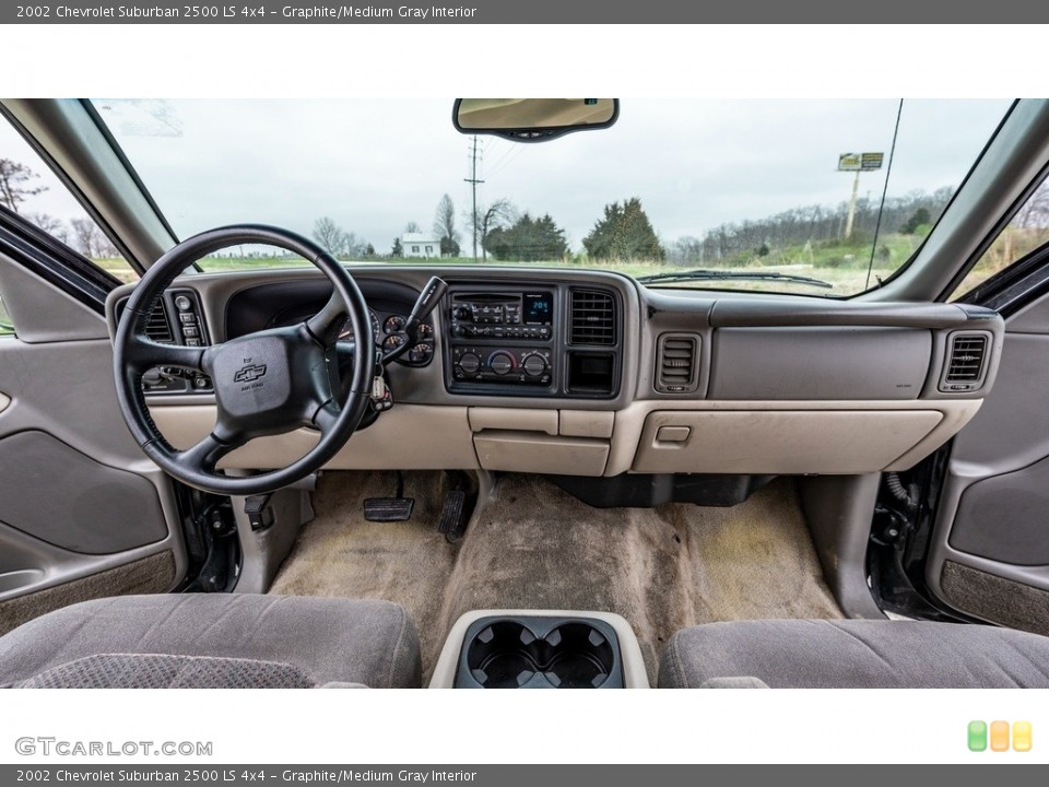 Graphite/Medium Gray Interior Dashboard for the 2002 Chevrolet Suburban 2500 LS 4x4 #144101042
