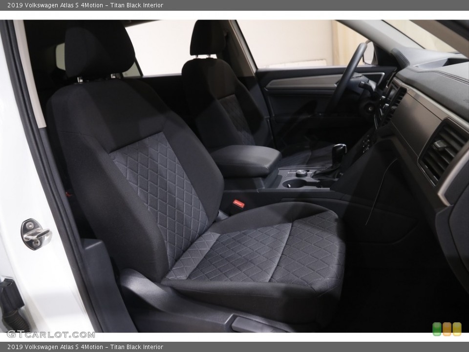 Titan Black Interior Front Seat for the 2019 Volkswagen Atlas S 4Motion #144117043