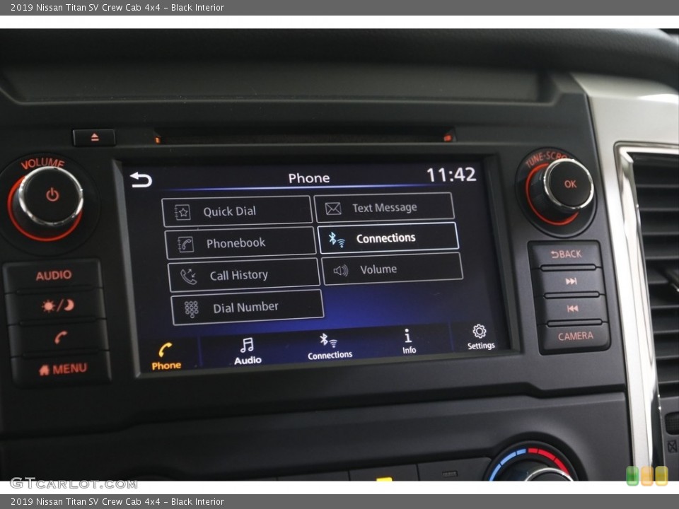 Black Interior Controls for the 2019 Nissan Titan SV Crew Cab 4x4 #144119583