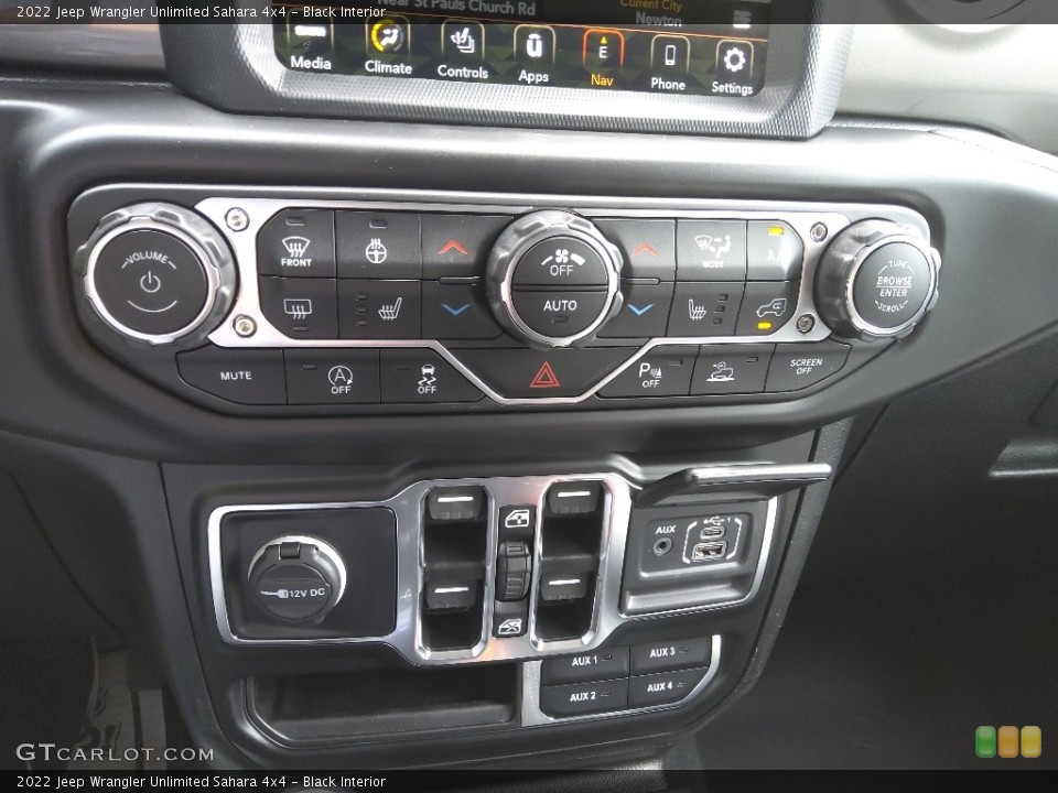 Black Interior Controls for the 2022 Jeep Wrangler Unlimited Sahara 4x4 #144127967