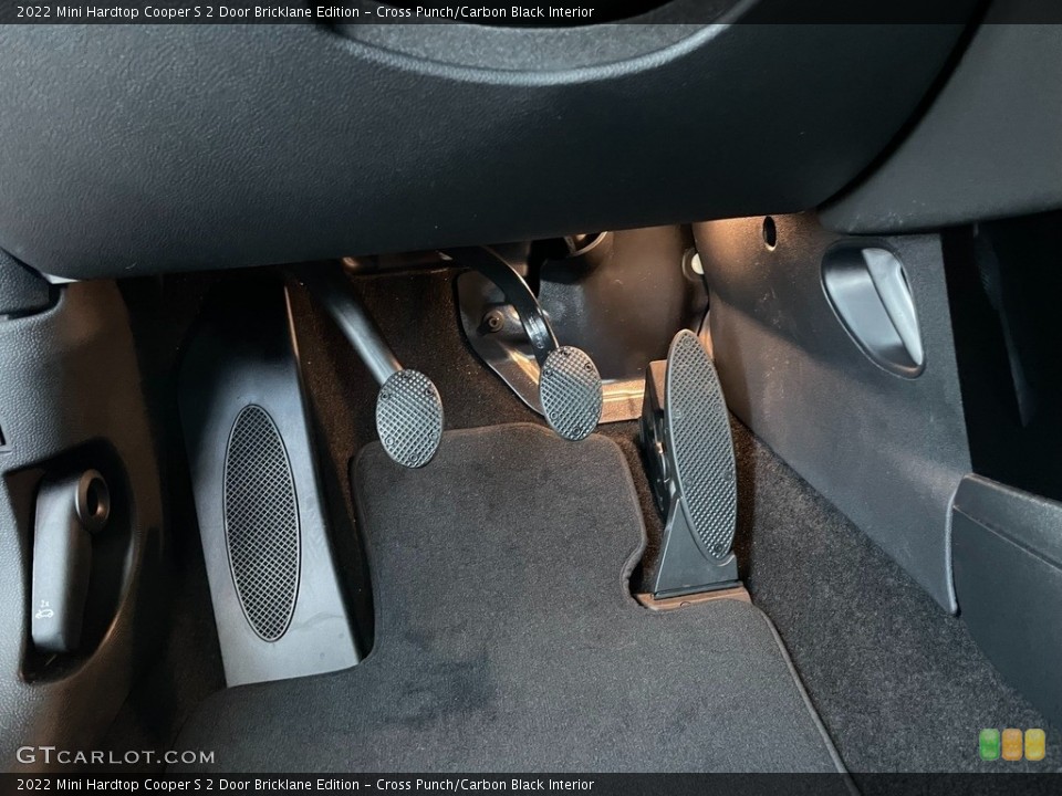 Cross Punch/Carbon Black Interior Controls for the 2022 Mini Hardtop Cooper S 2 Door Bricklane Edition #144142452