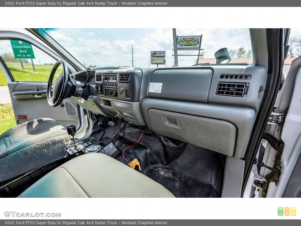 Medium Graphite Interior Dashboard for the 2002 Ford F550 Super Duty XL Regular Cab 4x4 Dump Truck #144147015