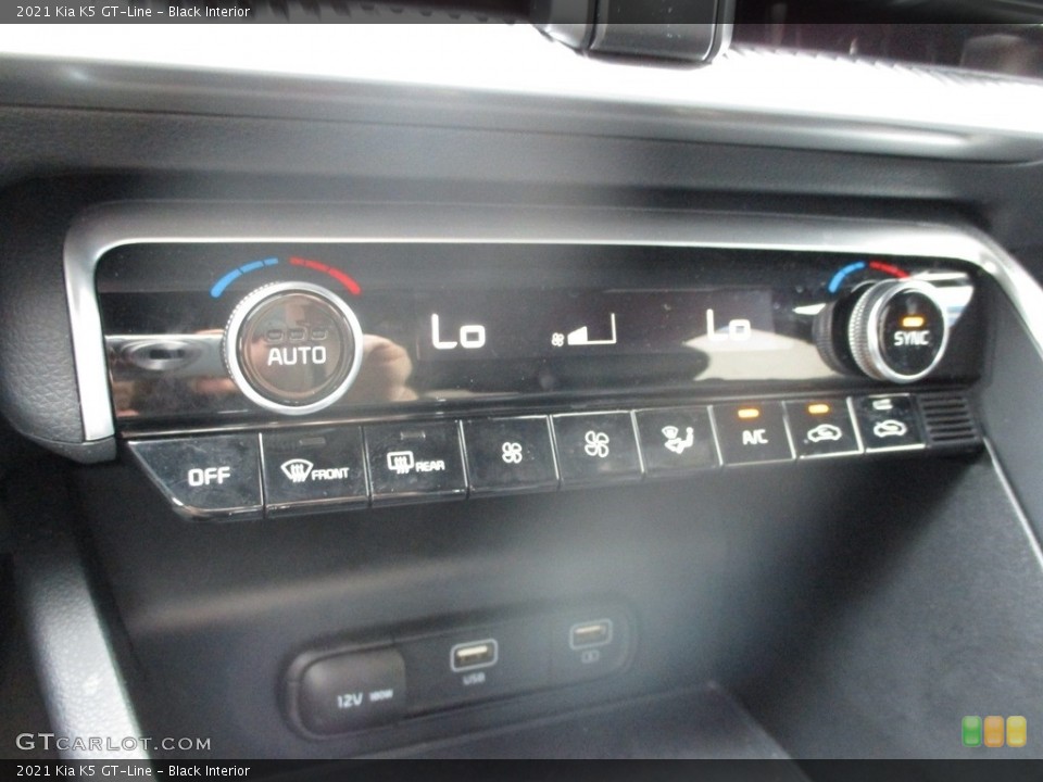Black Interior Controls for the 2021 Kia K5 GT-Line #144152788