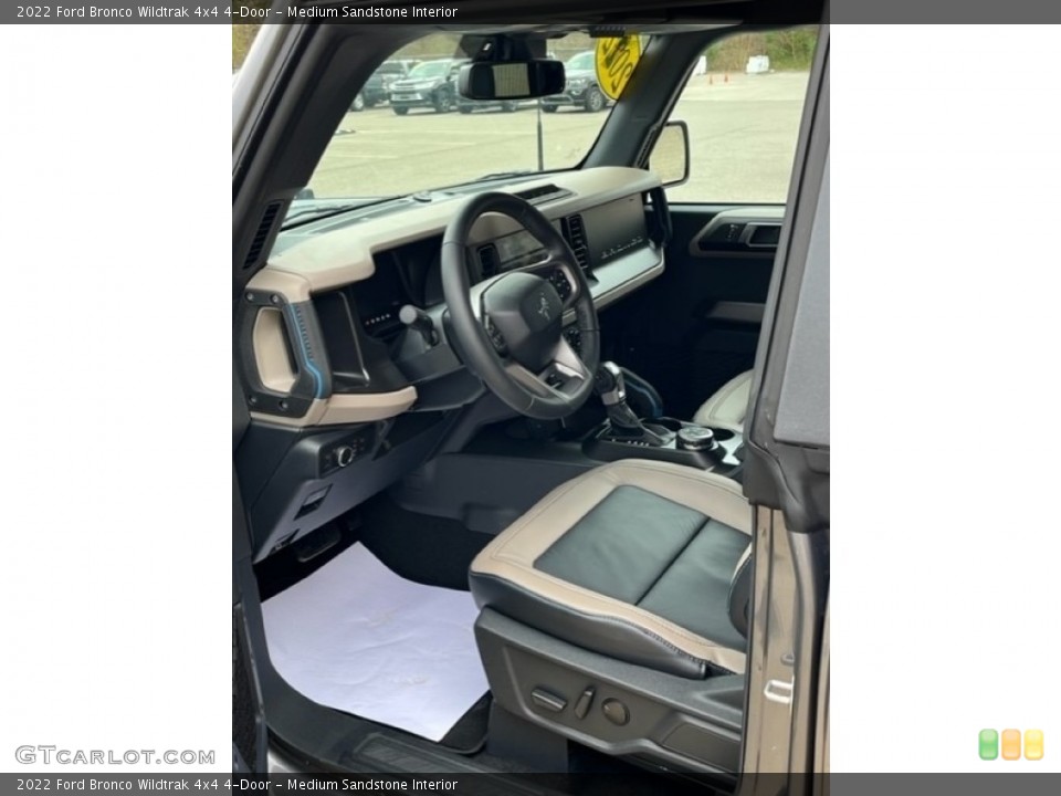 Medium Sandstone Interior Photo for the 2022 Ford Bronco Wildtrak 4x4 4-Door #144157624