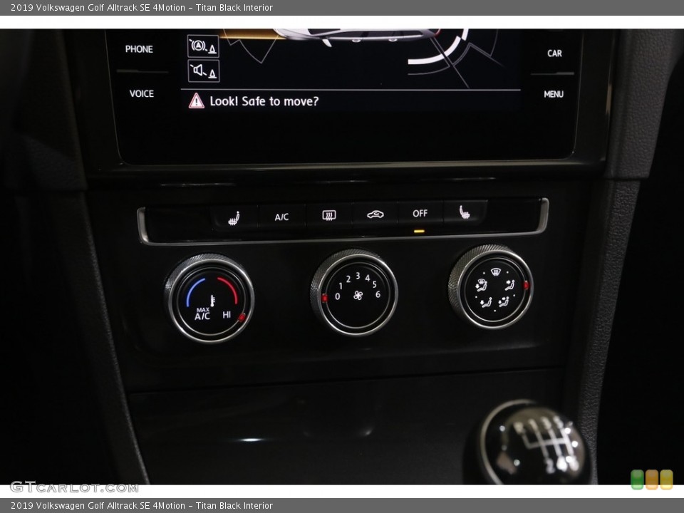 Titan Black Interior Controls for the 2019 Volkswagen Golf Alltrack SE 4Motion #144160590