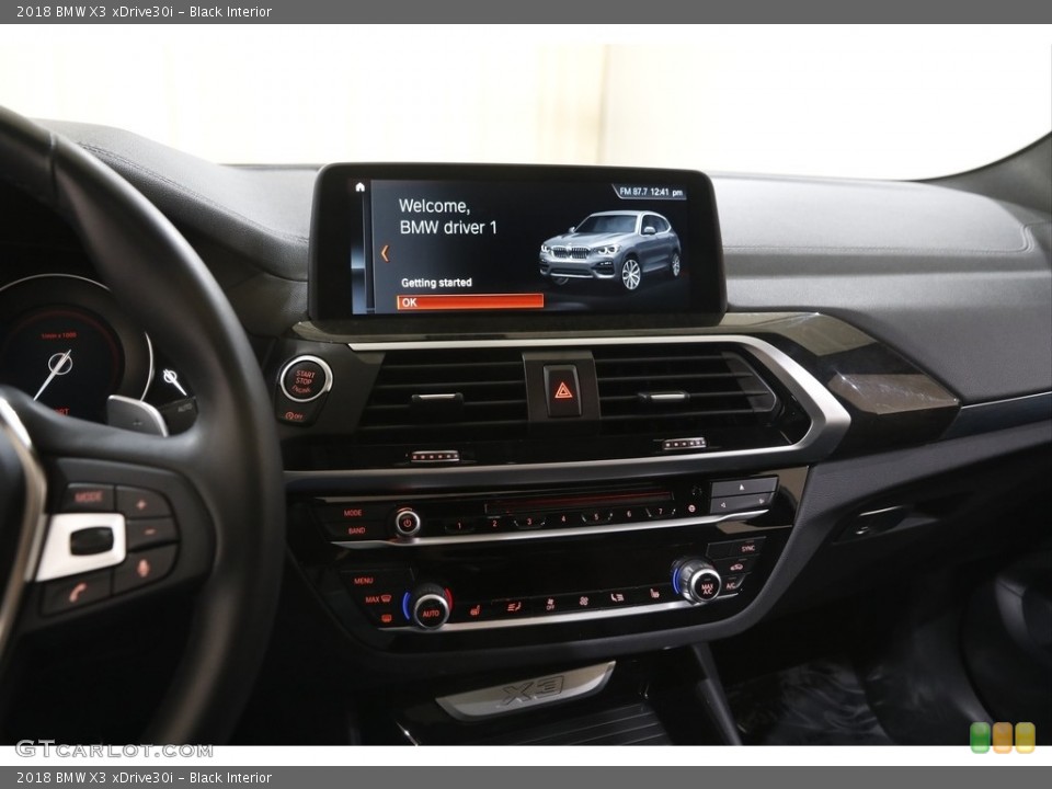 Black Interior Controls for the 2018 BMW X3 xDrive30i #144164659