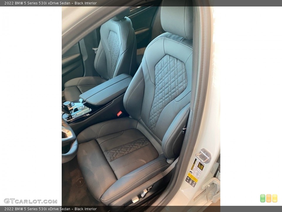 Black Interior Front Seat for the 2022 BMW 5 Series 530i xDrive Sedan #144167143