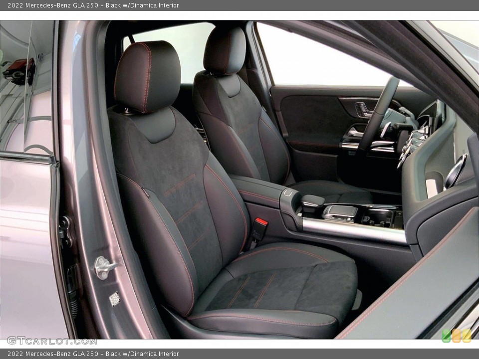 Black w/Dinamica 2022 Mercedes-Benz GLA Interiors