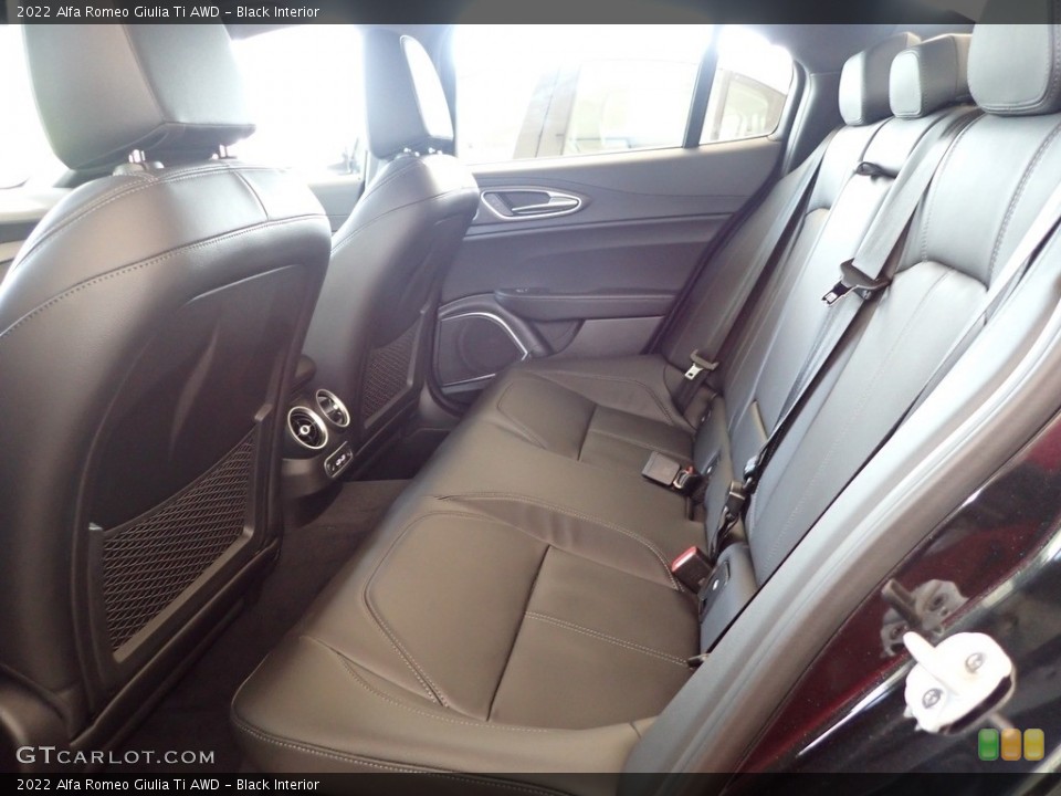 Black Interior Rear Seat for the 2022 Alfa Romeo Giulia Ti AWD #144187626