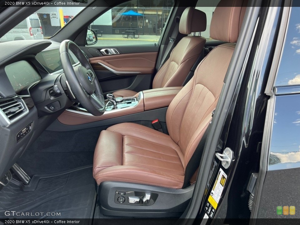 Coffee Interior Photo for the 2020 BMW X5 xDrive40i #144188715