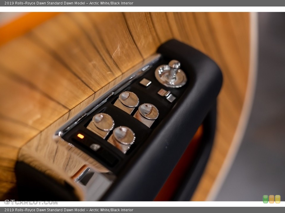 Arctic White/Black Interior Controls for the 2019 Rolls-Royce Dawn  #144192498