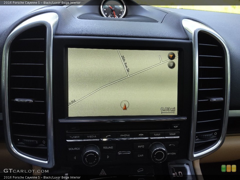 Black/Luxor Beige Interior Navigation for the 2016 Porsche Cayenne S #144197610