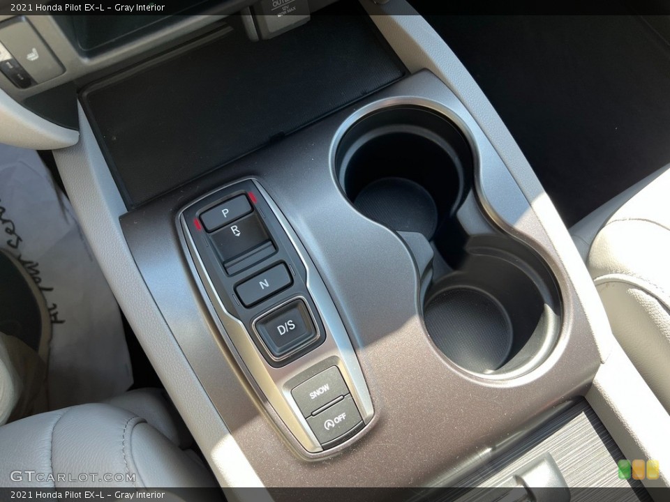 Gray Interior Controls for the 2021 Honda Pilot EX-L #144201330