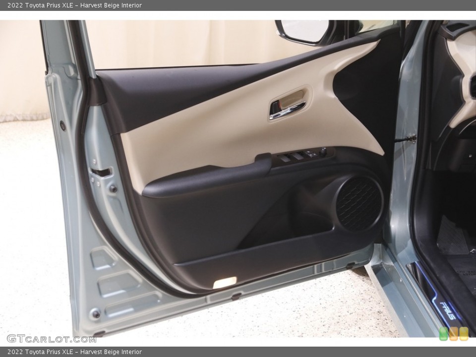 Harvest Beige Interior Door Panel for the 2022 Toyota Prius XLE #144201345