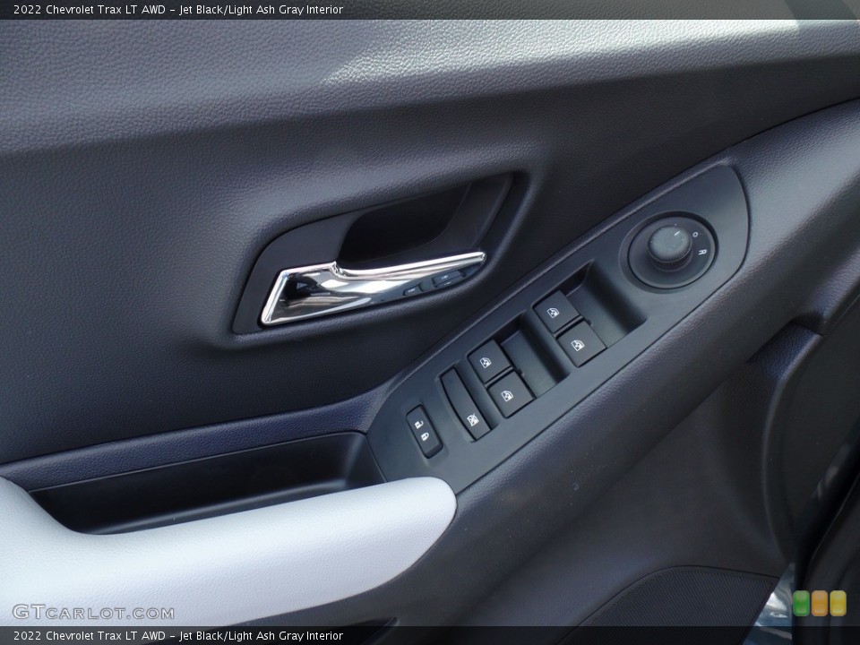 Jet Black/Light Ash Gray Interior Door Panel for the 2022 Chevrolet Trax LT AWD #144213480