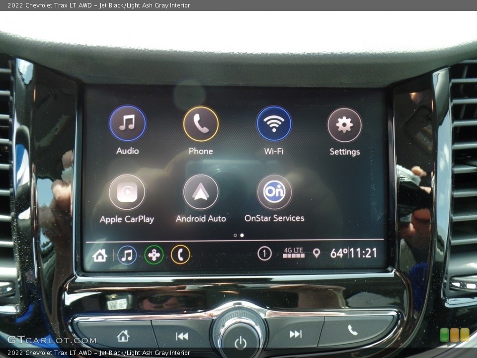 Jet Black/Light Ash Gray Interior Controls for the 2022 Chevrolet Trax LT AWD #144213738