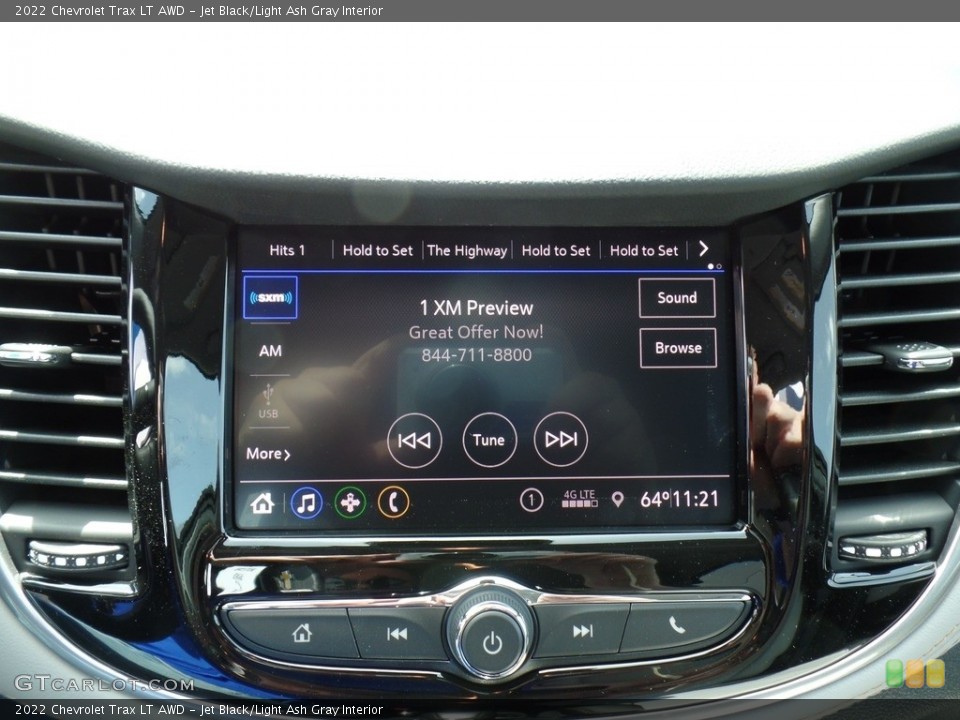 Jet Black/Light Ash Gray Interior Controls for the 2022 Chevrolet Trax LT AWD #144213759