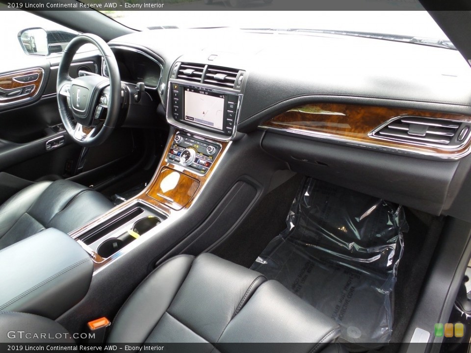 Ebony Interior Photo for the 2019 Lincoln Continental Reserve AWD #144221709