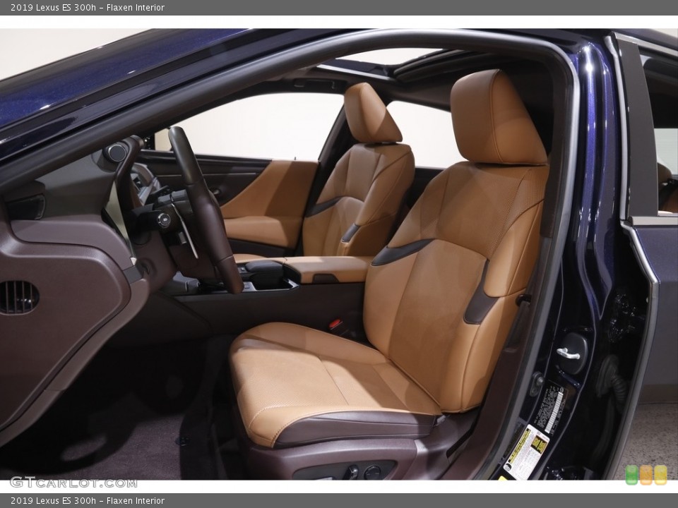 Flaxen Interior Photo for the 2019 Lexus ES 300h #144228915