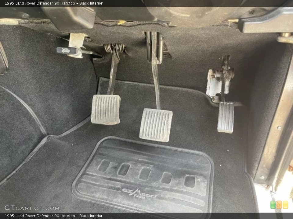Black Interior Controls for the 1995 Land Rover Defender 90 Hardtop #144255298