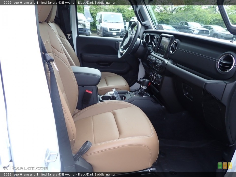 Black/Dark Saddle Interior Front Seat for the 2022 Jeep Wrangler Unlimited Sahara 4XE Hybrid #144259816