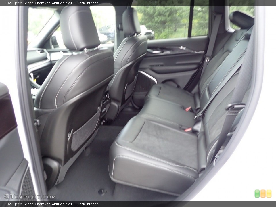 Black Interior Rear Seat for the 2022 Jeep Grand Cherokee Altitude 4x4 #144260914