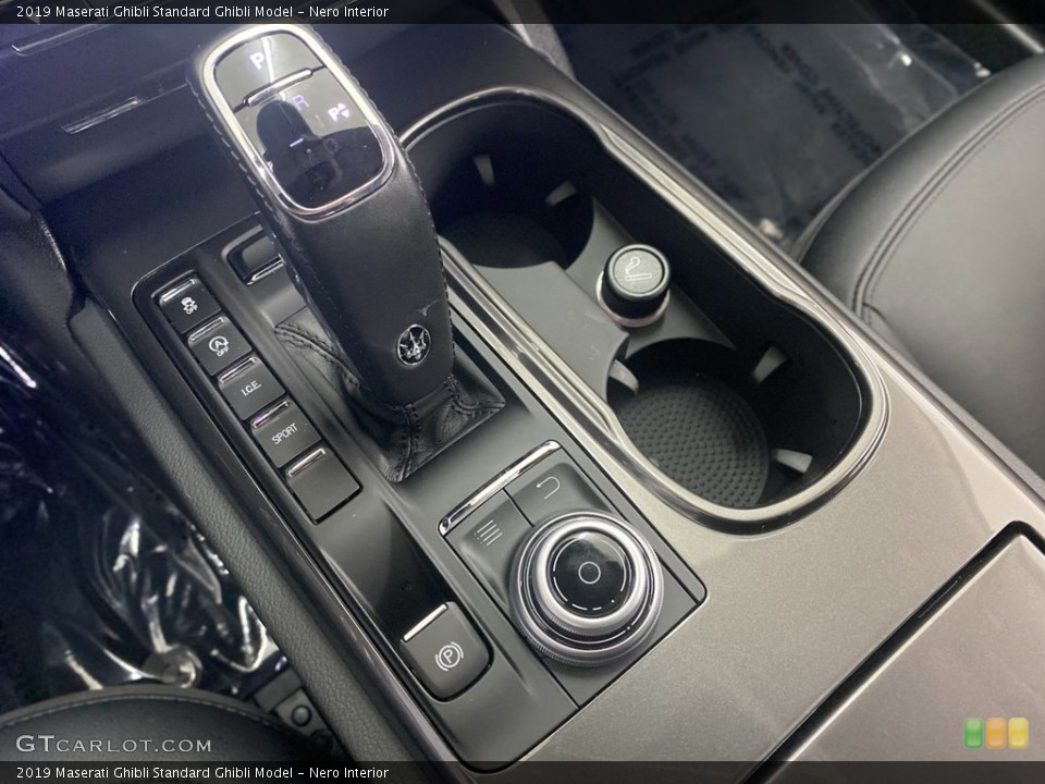 Nero Interior Transmission for the 2019 Maserati Ghibli  #144269951
