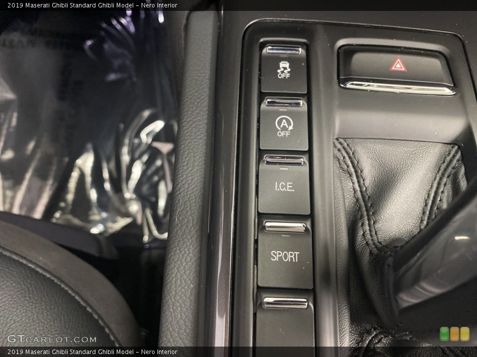 Nero Interior Controls for the 2019 Maserati Ghibli  #144269962