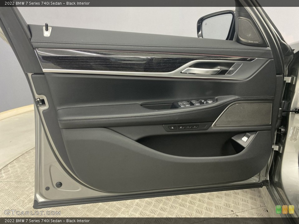 Black Interior Door Panel for the 2022 BMW 7 Series 740i Sedan #144270145