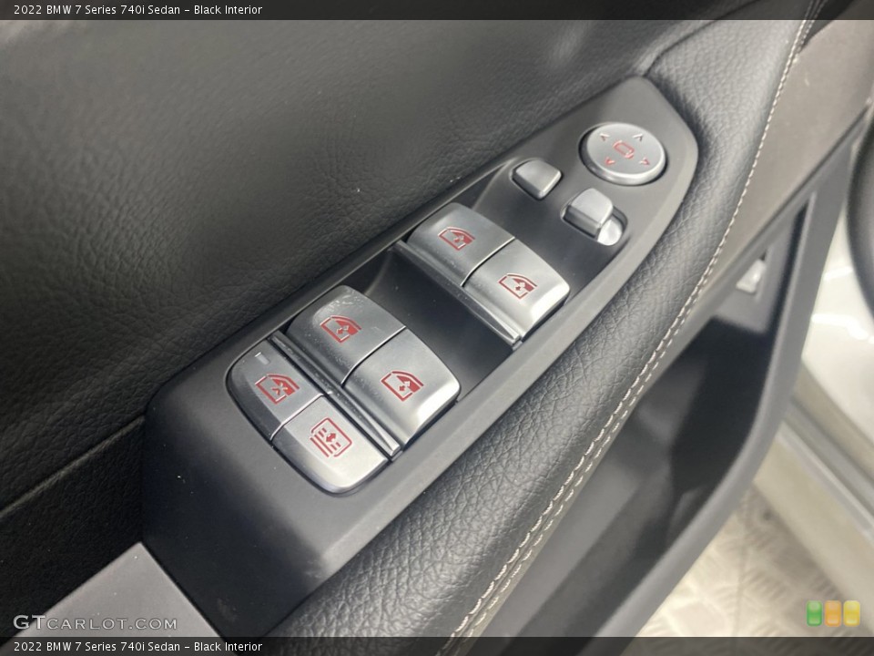 Black Interior Controls for the 2022 BMW 7 Series 740i Sedan #144270154