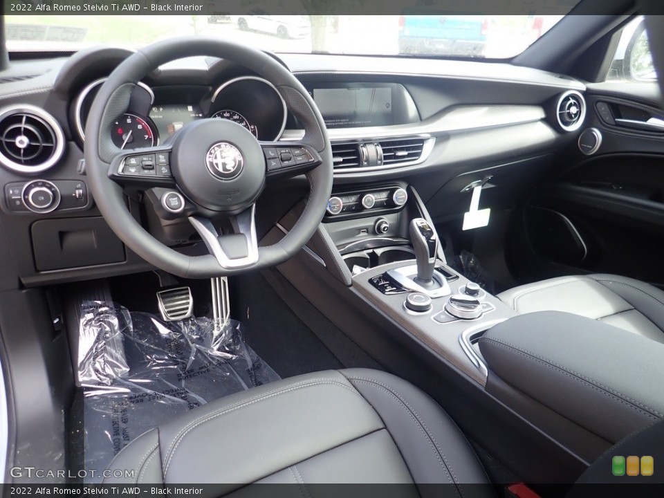 Black Interior Photo for the 2022 Alfa Romeo Stelvio Ti AWD #144300285