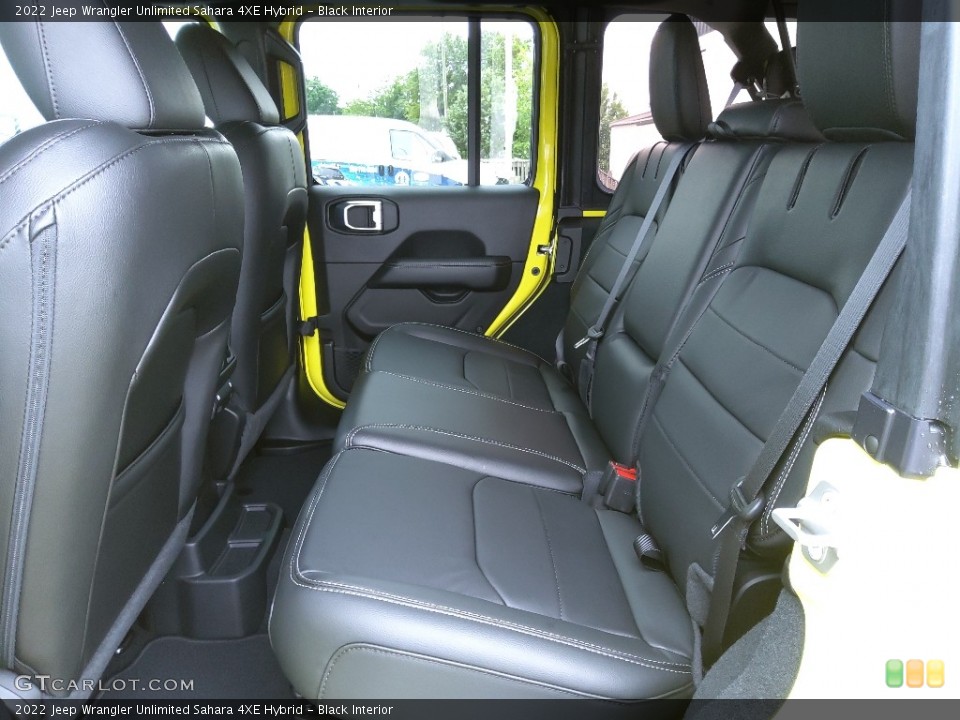 Black Interior Rear Seat for the 2022 Jeep Wrangler Unlimited Sahara 4XE Hybrid #144302152